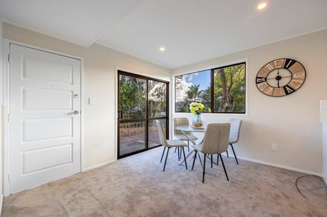 Photo of property in 9 Luanda Drive, Ranui, Auckland, 0612