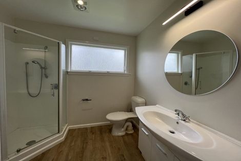 Photo of property in 5 Shirldale Place, Avonhead, Christchurch, 8042