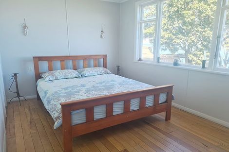 Photo of property in 1608 Cape Palliser Road, Cape Palliser, Pirinoa, 5772