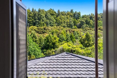 Photo of property in 1/9a Kitewao Street, Northcote, Auckland, 0627