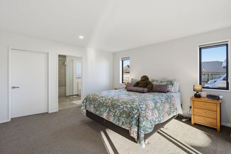 Photo of property in 52 Hilton Drive, Amberley, 7410