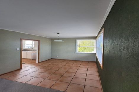 Photo of property in 79 Lauderdale Road, Birkdale, Auckland, 0626
