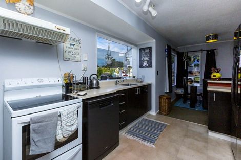 Photo of property in 84 Totara Park Road, Totara Park, Upper Hutt, 5018