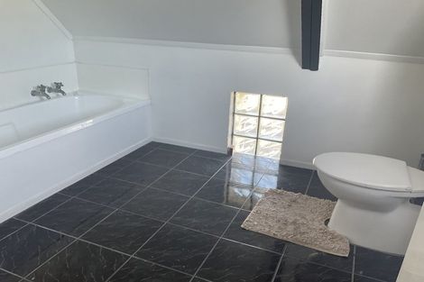 Photo of property in 96 Napier Road, Terrace End, Palmerston North, 4410