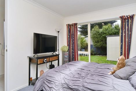 Photo of property in 200 Keyes Road, New Brighton, Christchurch, 8083