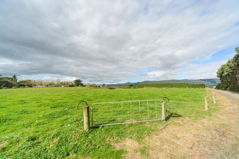 Photo of property in 6 Akers Road, Linton, Palmerston North, 4472