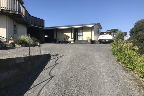 Photo of property in 70 Dixie Street, Te Horo Beach, Otaki, 5581