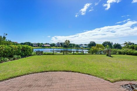 Photo of property in 7 Marewa Place, Waikanae Beach, Waikanae, 5036