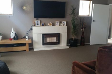 Photo of property in 50 Cascade Crescent, Westbrook, Palmerston North, 4412