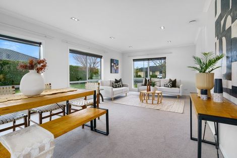 Photo of property in 35 Carnation Court, Cambridge, 3434