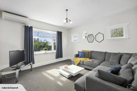 Photo of property in 1/19 Hills Road, Edgeware, Christchurch, 8013