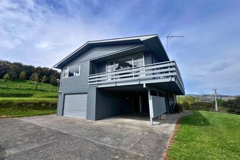 Photo of property in 102 Paekakariki Hill Road, Pauatahanui, Porirua, 5381