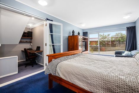 Photo of property in 22c Kahu Road, Paremata, Porirua, 5024