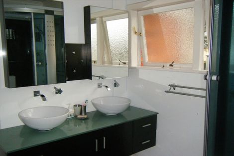 Photo of property in 197 Lake Road, Belmont, Auckland, 0622