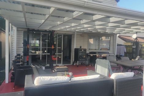 Photo of property in 30 Bruce Pulman Drive, Takanini, 2112