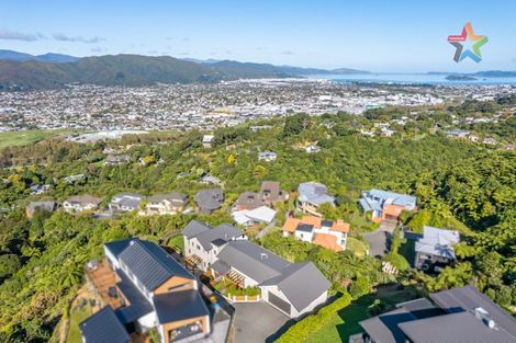 Photo of property in 27 Meadowbank Drive, Belmont, Lower Hutt, 5010