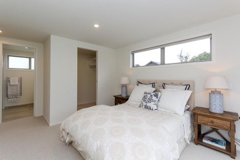 Photo of property in 4 Mackillop Way, Brooklands, New Plymouth, 4310