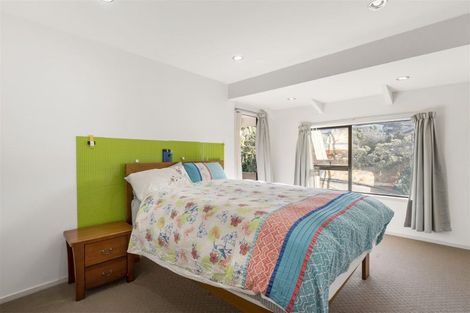 Photo of property in 9 Honeysuckle Lane, Mairangi Bay, Auckland, 0630