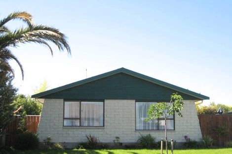 Photo of property in 3 Wakelin Place, Redwood, Christchurch, 8051