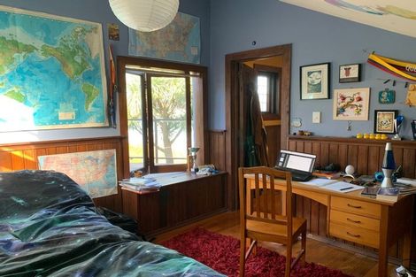 Photo of property in 57 Hawkhurst Road, Lyttelton, 8082