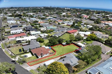 Photo of property in 33 Turakina Street, Merrilands, New Plymouth, 4312
