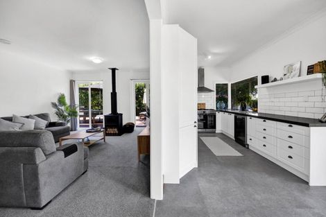 Photo of property in 44 Upjohn Street, Brooklands, New Plymouth, 4310