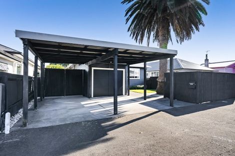 Photo of property in 290 Devon Street West, New Plymouth, 4310