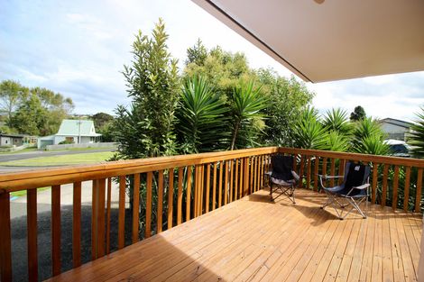 Photo of property in 3 Sunshine Rise, Raglan, 3225