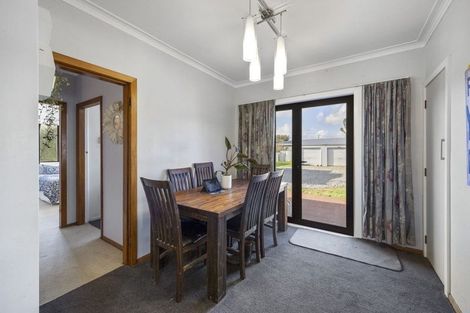 Photo of property in 112 Glover Road, Hawera, 4610