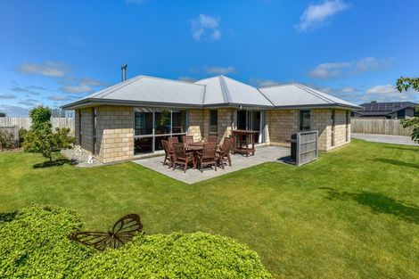 Photo of property in 25 Walter Place, Kirwee, Darfield, 7571