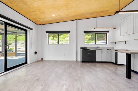 Photo of property in 33 Grahamtown Road, Onerahi, Whangarei, 0174