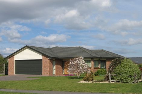 Photo of property in 11 Mccahon Drive, Pukehangi, Rotorua, 3015