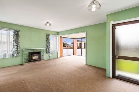 Photo of property in 12 Garelja Road, Henderson, Auckland, 0612
