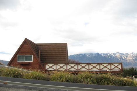 Photo of property in 5 Avalon Crescent, Fernhill, Queenstown, 9300