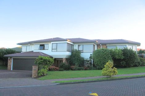 Photo of property in 17 Ferntree Terrace, West Harbour, Auckland, 0618