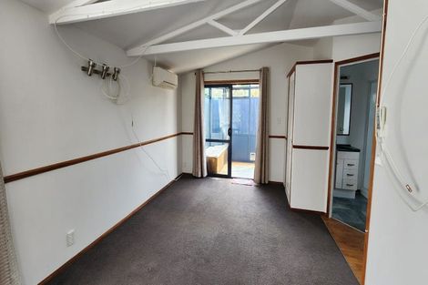 Photo of property in 113 Sunnyside Road, Sunnyvale, Auckland, 0612