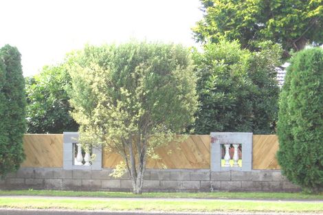 Photo of property in 1/127 Swanson Road, Henderson, Auckland, 0610