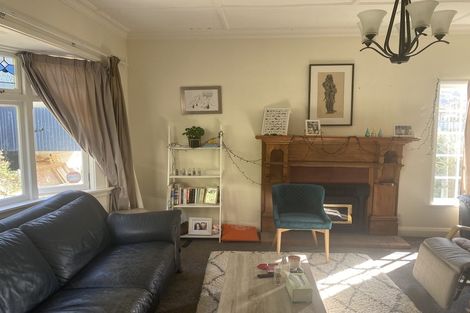 Photo of property in 14 Trelissick Crescent, Ngaio, Wellington, 6035