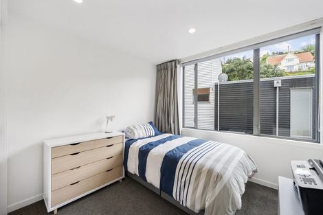 Photo of property in 37c Ngaio Road, Kelburn, Wellington, 6012