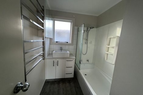 Photo of property in 230 Triangle Road, Massey, Auckland, 0614