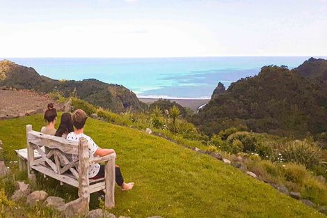 Photo of property in 134 Lone Kauri Road, Karekare, New Lynn, 0772