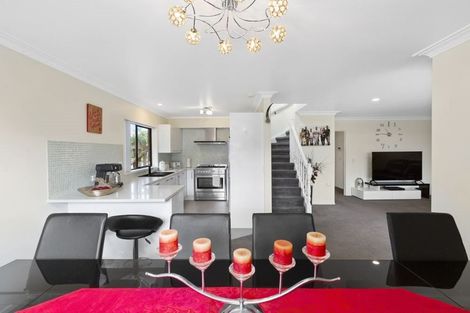 Photo of property in 1/15 Eastwood Rise, Browns Bay, Auckland, 0630