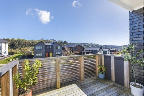 Photo of property in 19 Holystone Road, Whitby, Porirua, 5024