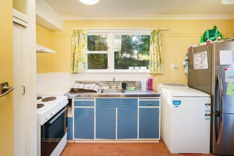 Photo of property in 27 Saint Albans Avenue, Hokowhitu, Palmerston North, 4410