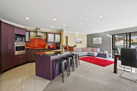 Photo of property in 20 Thames Street, Welbourn, New Plymouth, 4310