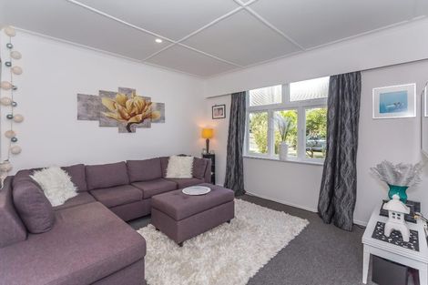 Photo of property in 23 Liverpool Street, Levin, 5510