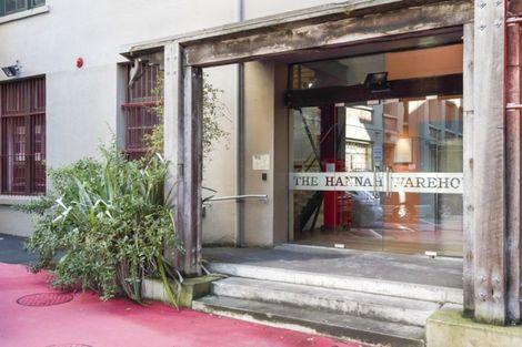 Photo of property in Hannahs Warehouse Apartments, 4/13 Leeds Street, Te Aro, Wellington, 6011