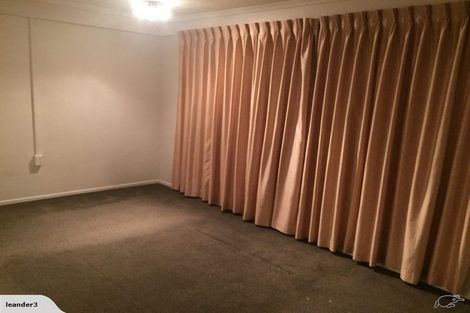 Photo of property in 1 Dowling Place, Pakuranga, Auckland, 2010