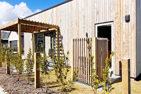 Photo of property in 4 Mirek Street, Waikanae, 5036