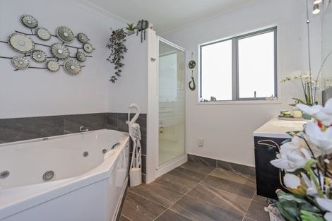 Photo of property in 61 Hamurana Road, Omokoroa, 3114